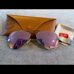 Ray-Ban Polarized Lilac Flash Aviators RB3025